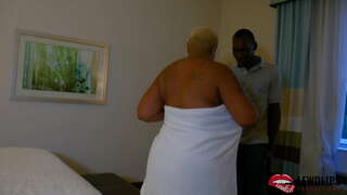 Lady Onyxx fucking kanyang mga massage therapist