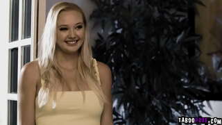 Milf Lauren ព្រៃនិង horny ជំទង់ Paisley ទ្វារយកប្ដូរជិះមេ Chibbles ធំបុរសសាច់