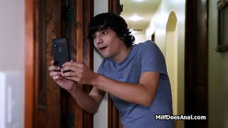 Дилдо лул, диван вылын мур анал