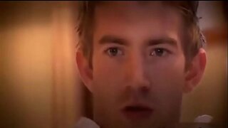 Henessy தனது பார்க்கும் படி சகோதரர் மூவருக்கும் ஆஃப் அவரது பி