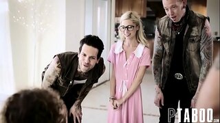 Ζεστό παρθένο ξανθιά μωρό μου να σε γαμάνε πρώτη φορά