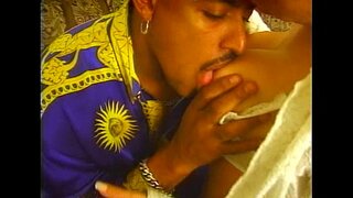 לבאָ - אינטערנאַציאָנאַלער ליבהאבערס - סצענע 1