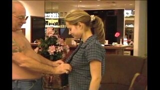 Jayne&amp;amp;ពូលោកអ៊ីសាកបន្ទះចុះ Blowjob